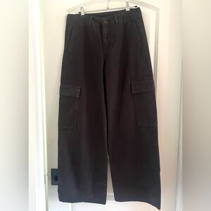 LEVI'S BAGGY CARGO PANT Size 27x30 black color 100% cotton